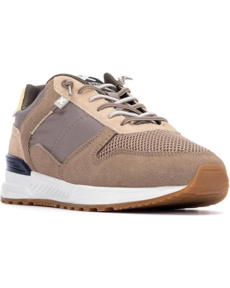 ZAPATILLA SERRAJE TAUPE XTI 144147