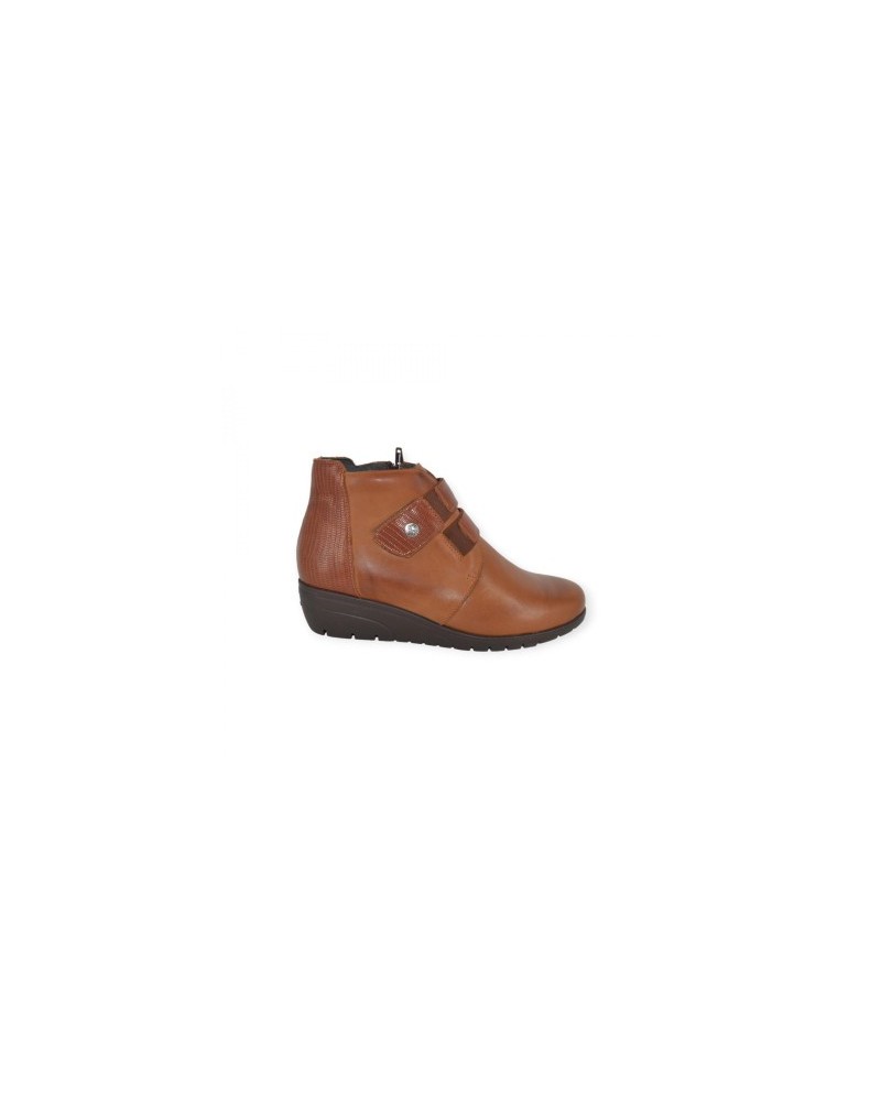 BOTIN CUERO  VELCRO PITILLOS 2732