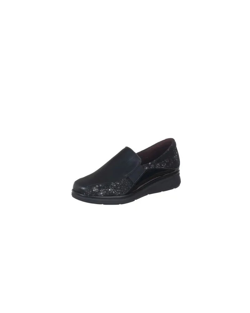 ZAPATO NEGRO PITILLOS 10702
