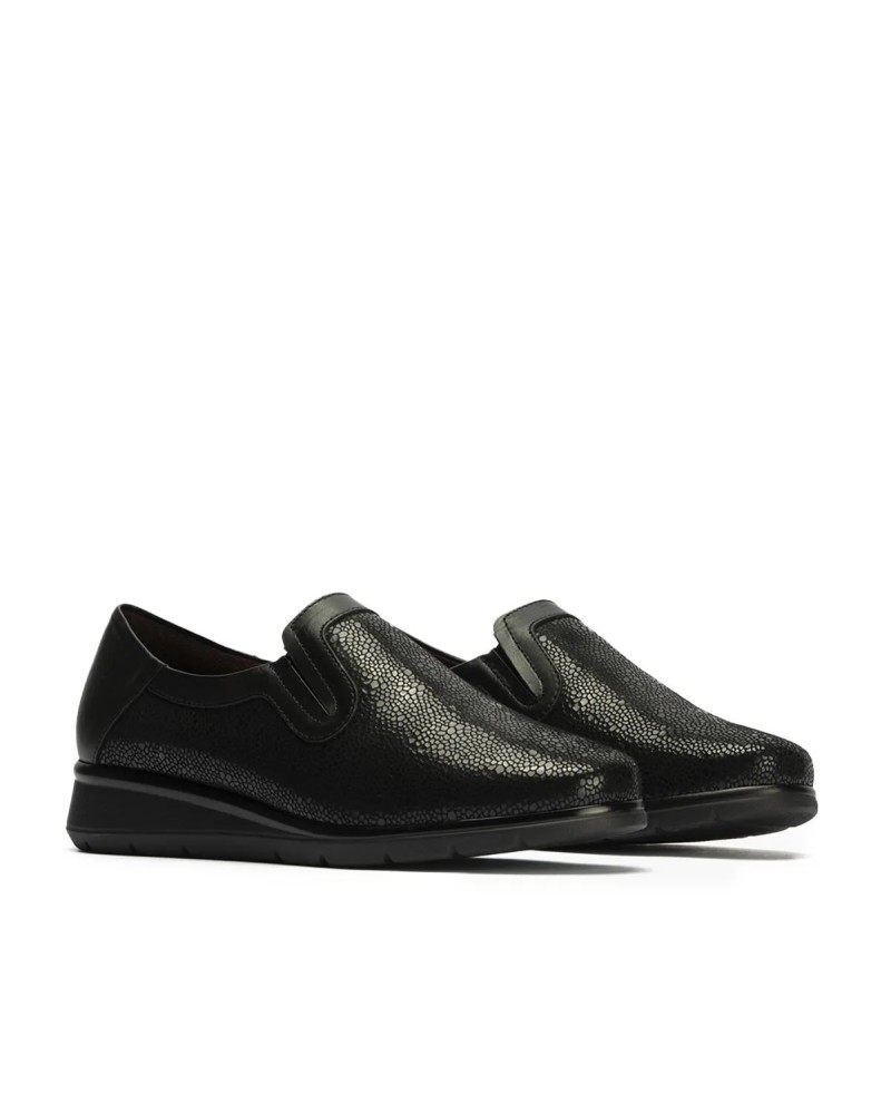 ZAPATO NEGRO PITILLOS 10711
