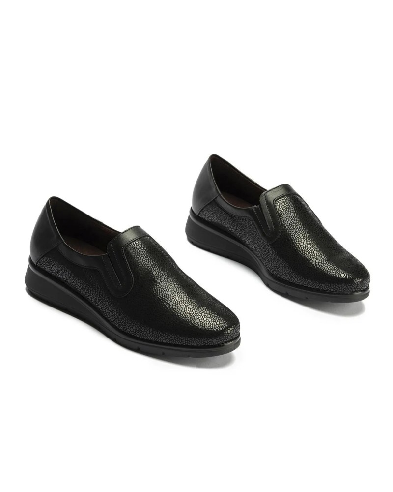 ZAPATO NEGRO PITILLOS 10711