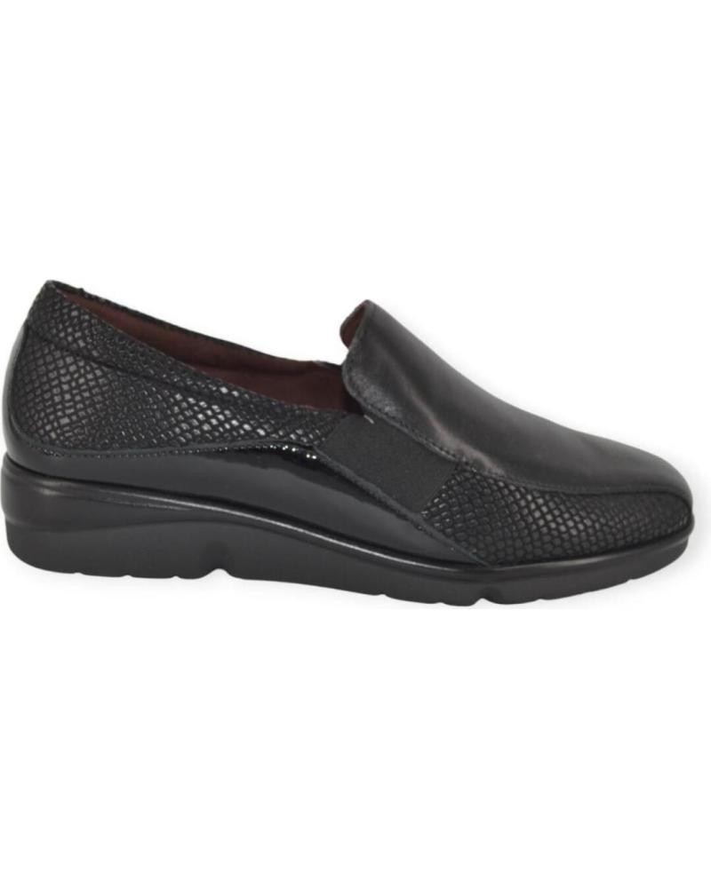 ZAPATO NEGRO PITILLOS 1602