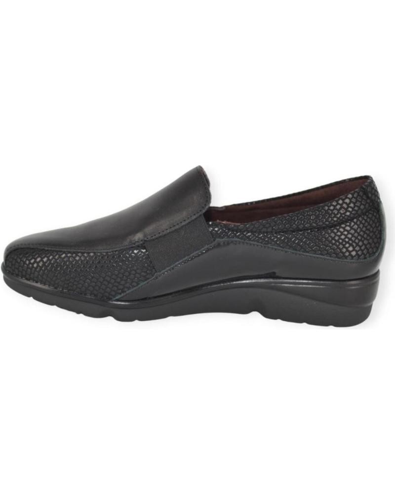 ZAPATO NEGRO PITILLOS 1602