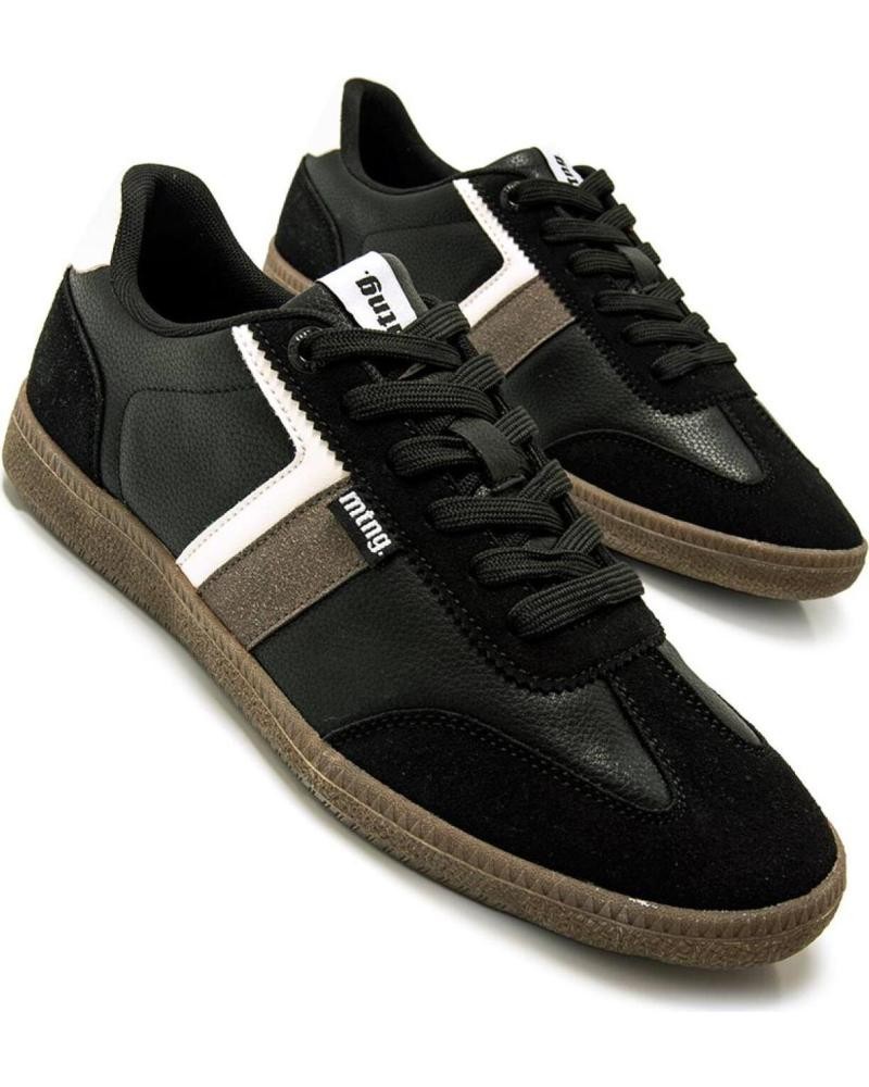 ZAPATILLA NEGRA MUSTANG  84682