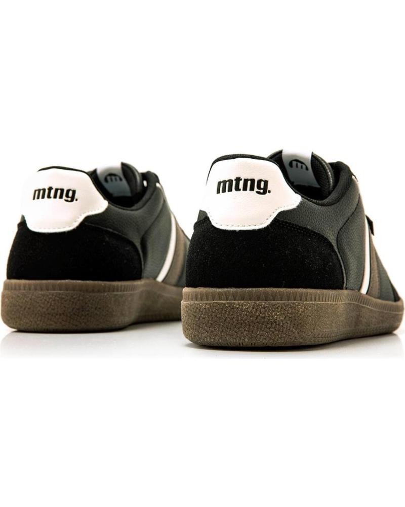 ZAPATILLA NEGRA MUSTANG  84682